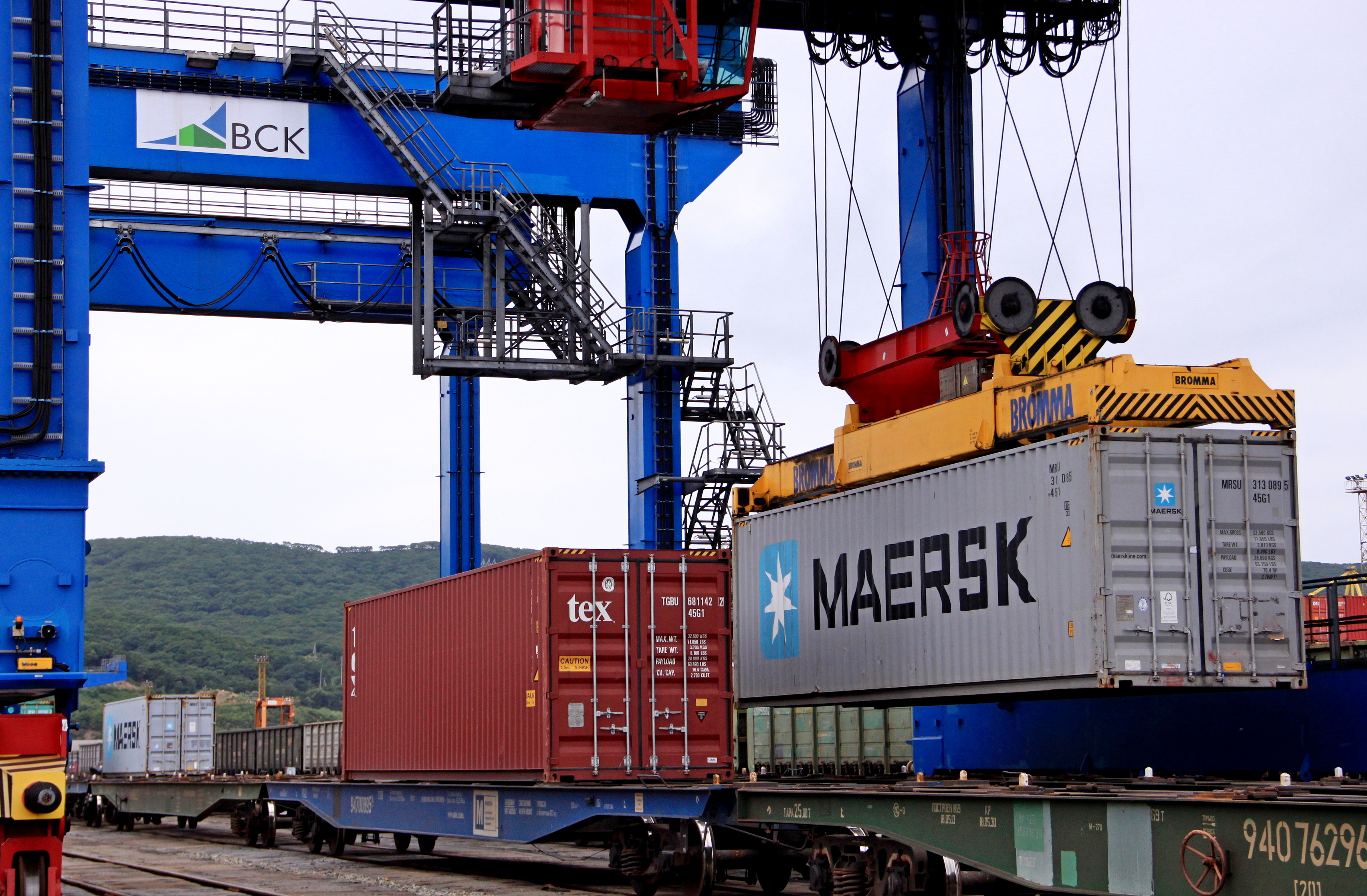 Maersk launches first ocean-rail combined service from Asia to Europe