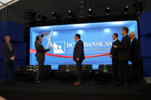 Preparations for cutting the ribbon at DCT Gdansk.