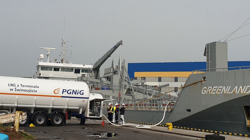 Port Gdynia LNG -bunkering of LNG
