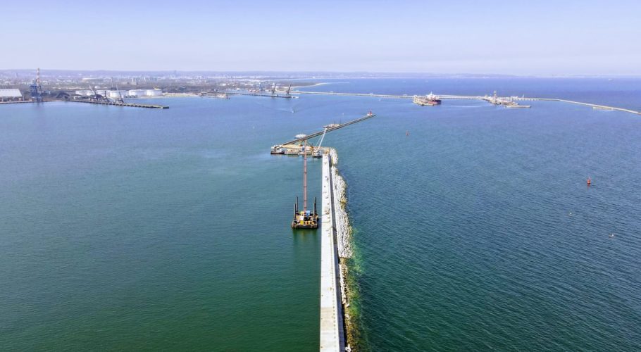 modernisation of the breakwater system Gdańsk