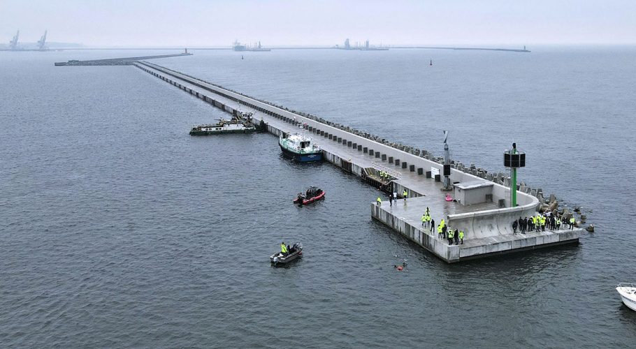 Modernisation of the breakwater system in the Northern Port of Gdansk