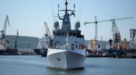 ORP Albatros sails to Gdynia